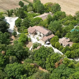 Aparthotel Casale San Giovanni, Cura Nuova