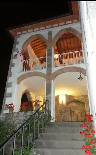 Villa Rosalena Bagni di Lucca 2*,